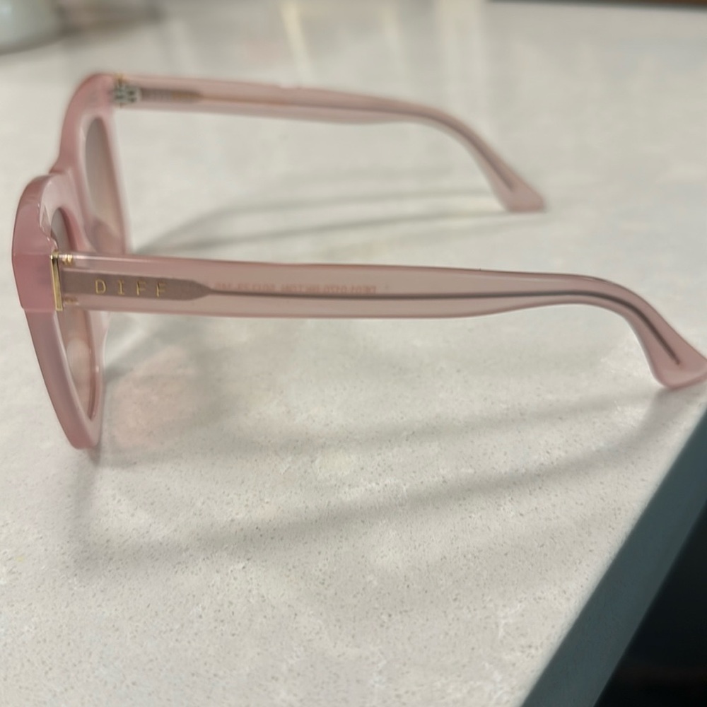 Diff Sunglasses - image 3